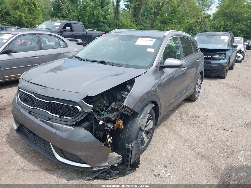 2017 Kia Niro VIN KNDCB3LC7H5047538 IAAI salvage auction — LEFT FRONT, Salvage (Ohio), sold $2,400 on 2026-07-28 (photo 2)