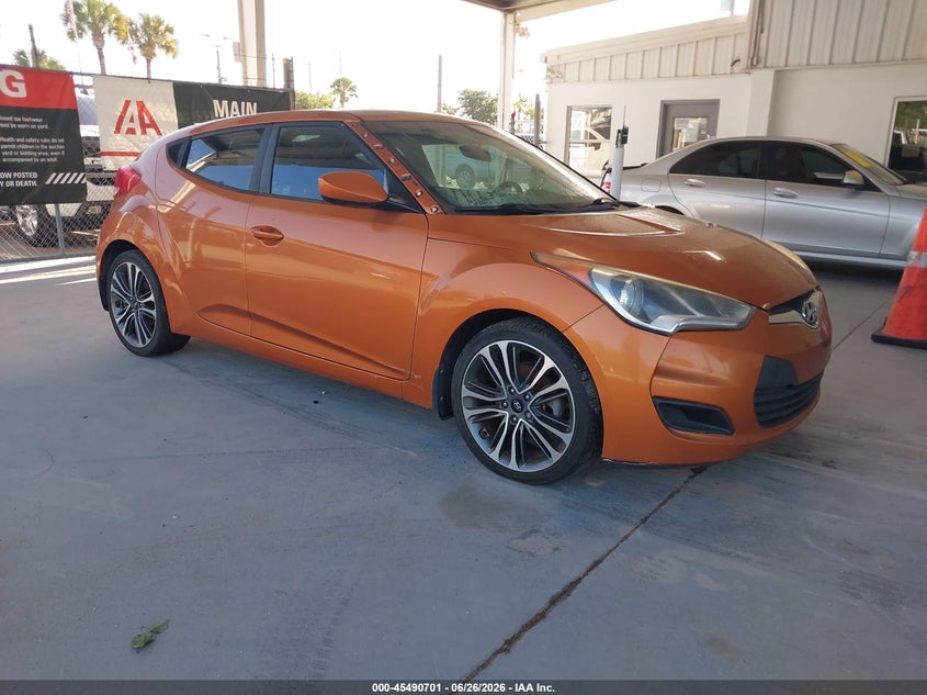 2015 Hyundai Veloster VIN KMHTC6ADXFU241747 IAAI salvage auction — NORMAL WEAR, Clear (Florida), sold $225 on 2026-07-15 (photo 1)