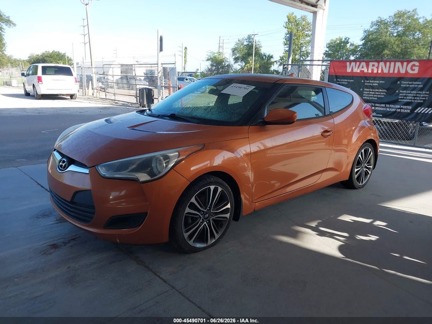 2015 Hyundai Veloster VIN KMHTC6ADXFU241747 IAAI salvage auction — NORMAL WEAR, Clear (Florida), sold $225 on 2026-07-15 (photo 2)
