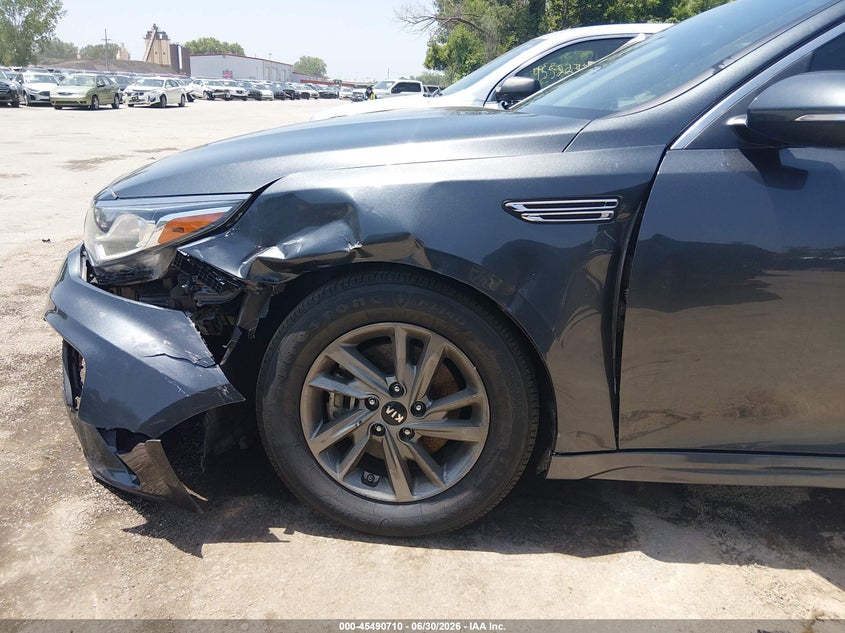 2020 Kia Optima VIN 5XXGT4L35LG426367 IAAI salvage auction — LEFT FRONT, Salvage (Missouri), sold $3,000 on 2026-08-01 (photo 6)