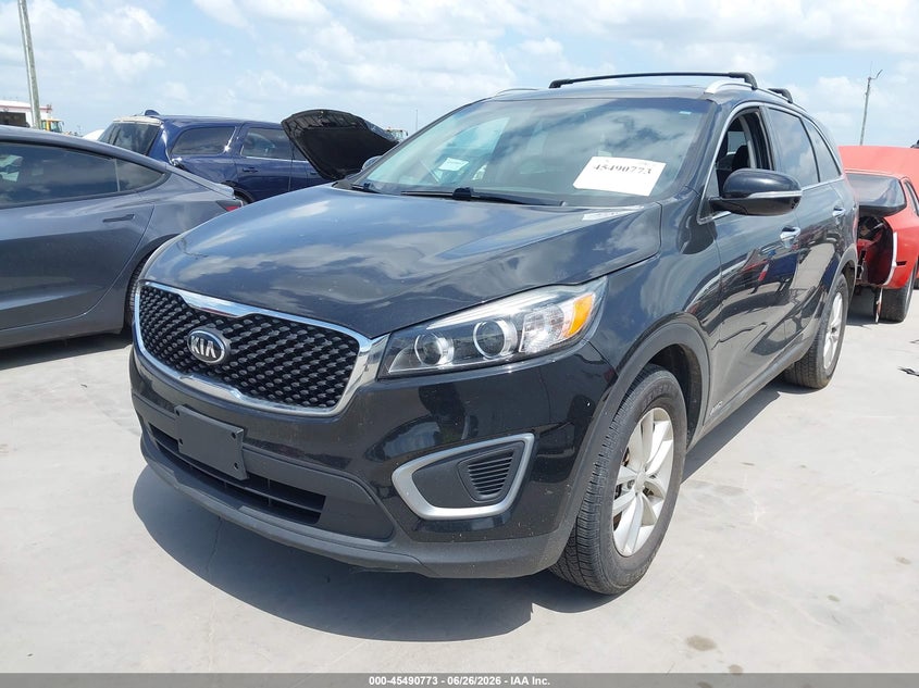 2017 Kia Sorento VIN 5XYPGDA31HG253988 IAAI salvage auction — NORMAL WEAR, Clear (Arizona), sold $2,850 on 2026-07-28 (photo 2)