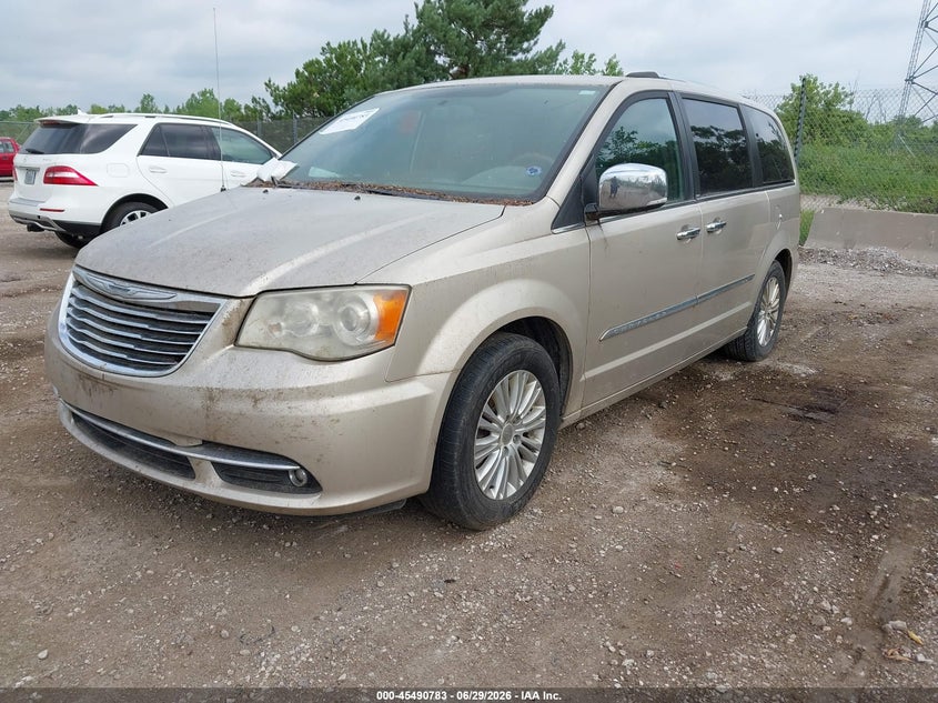 2012 Chrysler Town & country VIN 2C4RC1GG9CR237250 IAAI salvage auction — NORMAL WEAR, Clear-Endorsement (Wisconsin), sold $275 on 2026-07-11 (photo 2)