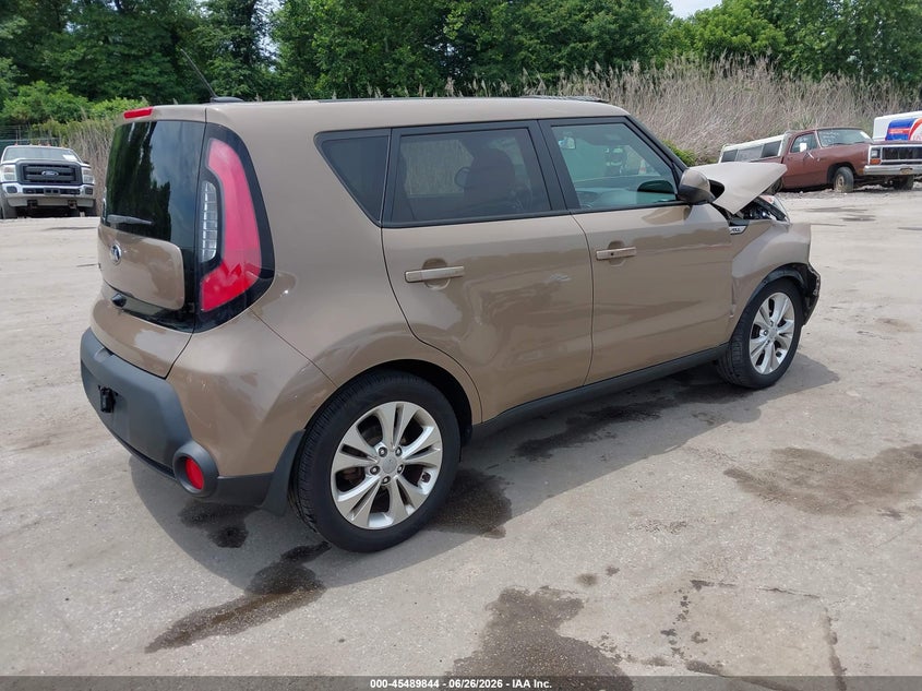 2015 Kia Soul VIN KNDJP3A56F7129100 IAAI salvage auction — FRONT & REAR, Salvage - Greater Than 75% (Maryland), sold $750 on 2026-07-30 (photo 4)