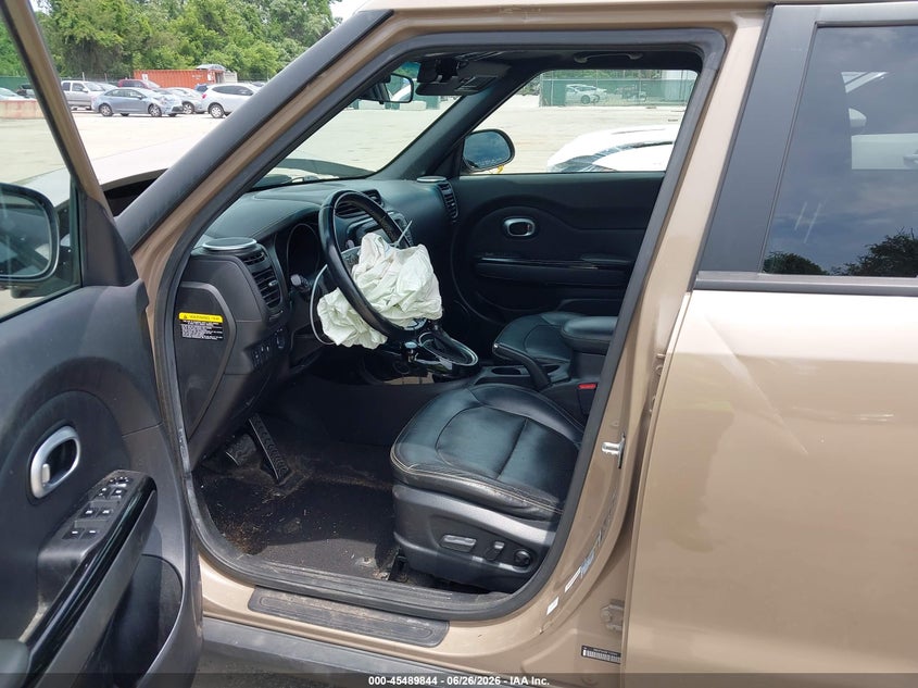 2015 Kia Soul VIN KNDJP3A56F7129100 IAAI salvage auction — FRONT & REAR, Salvage - Greater Than 75% (Maryland), sold $750 on 2026-07-30 (photo 5)