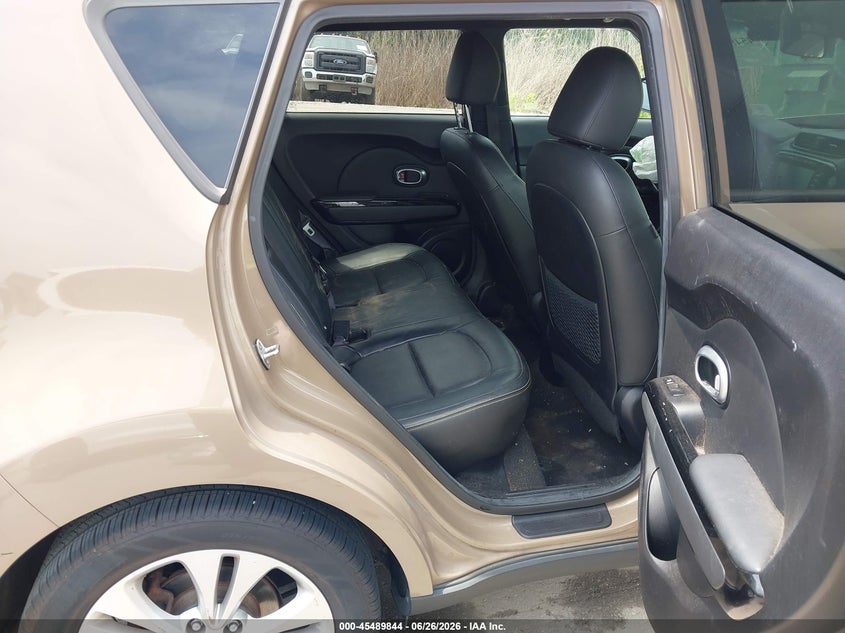 2015 Kia Soul VIN KNDJP3A56F7129100 IAAI salvage auction — FRONT & REAR, Salvage - Greater Than 75% (Maryland), sold $750 on 2026-07-30 (photo 8)