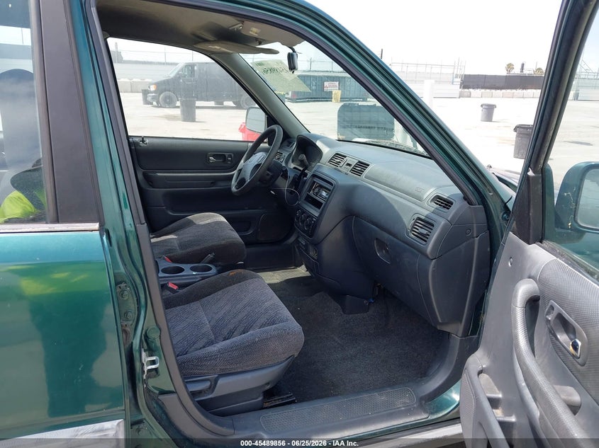 2001 Honda Cr-v VIN JHLRD18661C016250 IAAI salvage auction — FRONT END, Salvage (California), sold $875 on 2026-07-08 (photo 5)