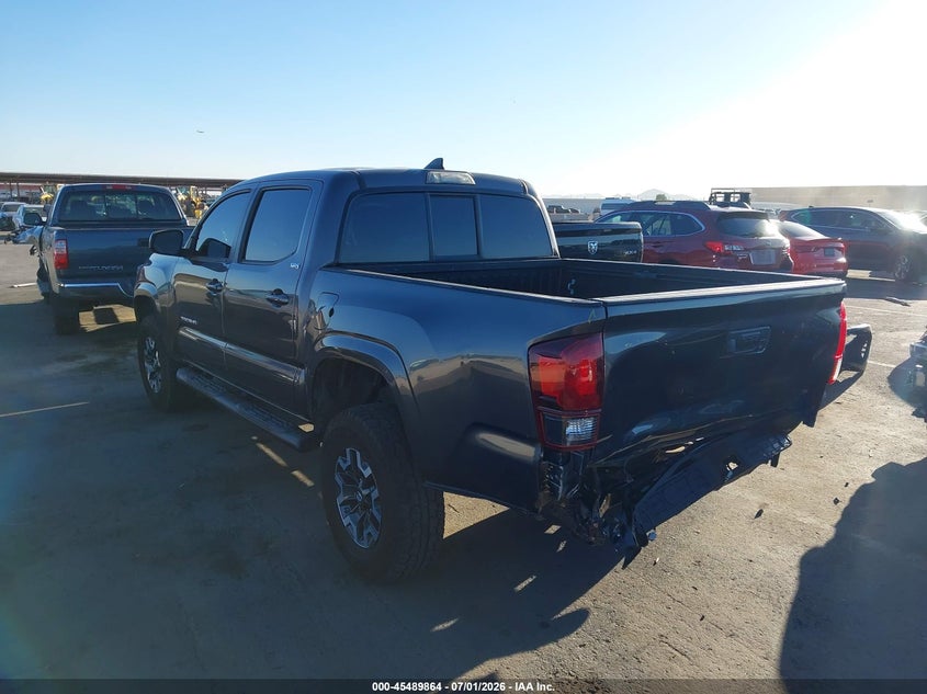 2018 Toyota Tacoma VIN 5TFAX5GN3JX108913 IAAI salvage auction — RIGHT FRONT, Salvage (Arizona), sold $7,100 on 2026-07-21 (photo 3)