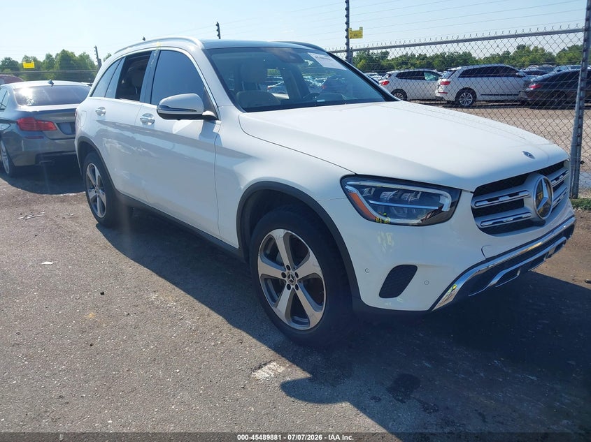 2022 Mercedes-benz Glc VIN W1N0G8DB8NG102434 IAAI salvage auction — WATER/FLOOD, Salvage Title, sold $9,500 on 2026-07-31 (photo 1)
