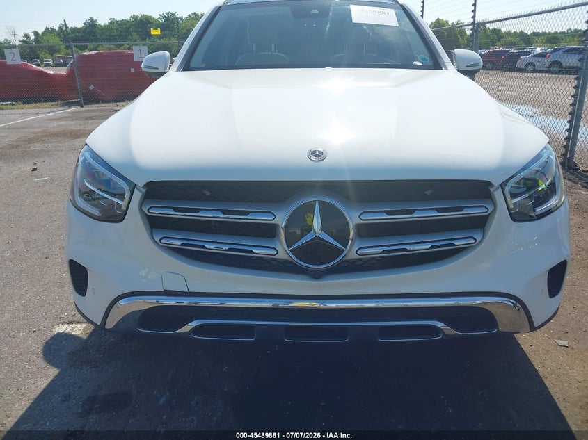 2022 Mercedes-benz Glc VIN W1N0G8DB8NG102434 IAAI salvage auction — WATER/FLOOD, Salvage Title, sold $9,500 on 2026-07-31 (photo 6)