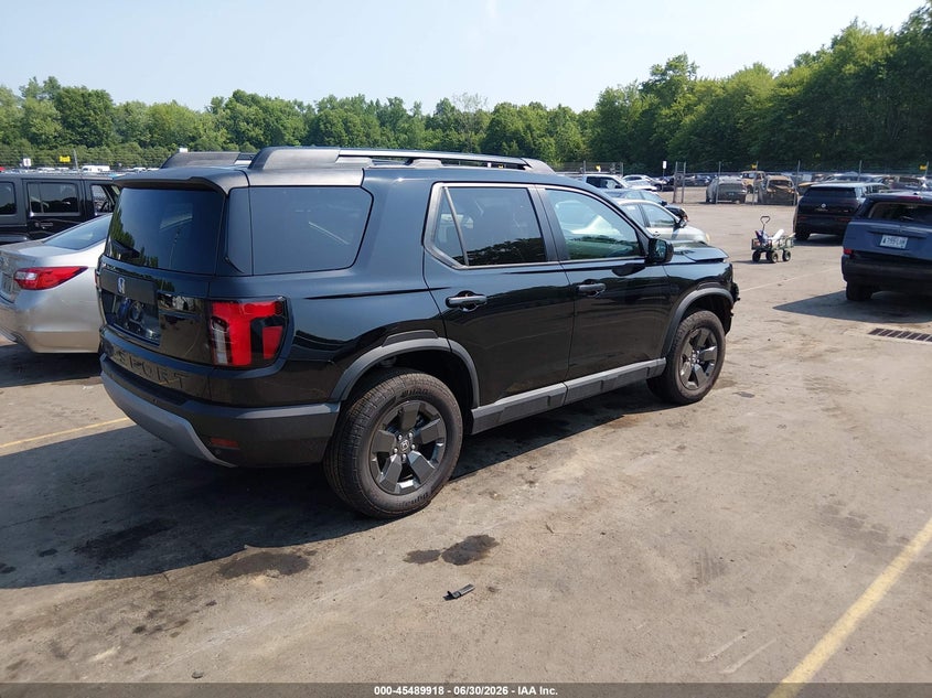 2026 Honda Passport VIN 5FNYF9H37TB056933 IAAI salvage auction — FRONT END, Wait Title, sold $16,575 on 2026-08-27 (photo 4)