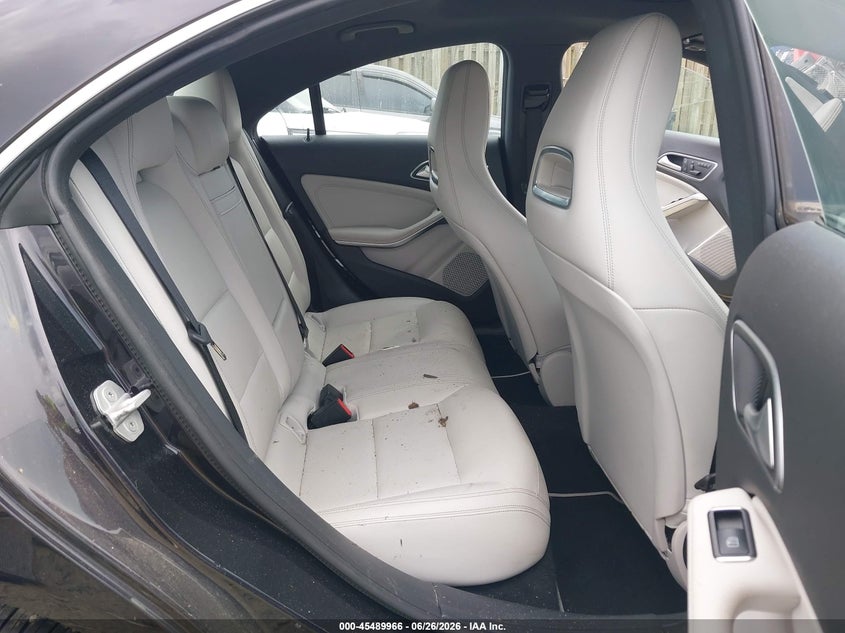 2016 Mercedes-benz Cla-klasse VIN WDDSJ4EB8GN380389 IAAI salvage auction — NORMAL WEAR, Clear (Virginia), sold $1,025 on 2026-07-27 (photo 8)