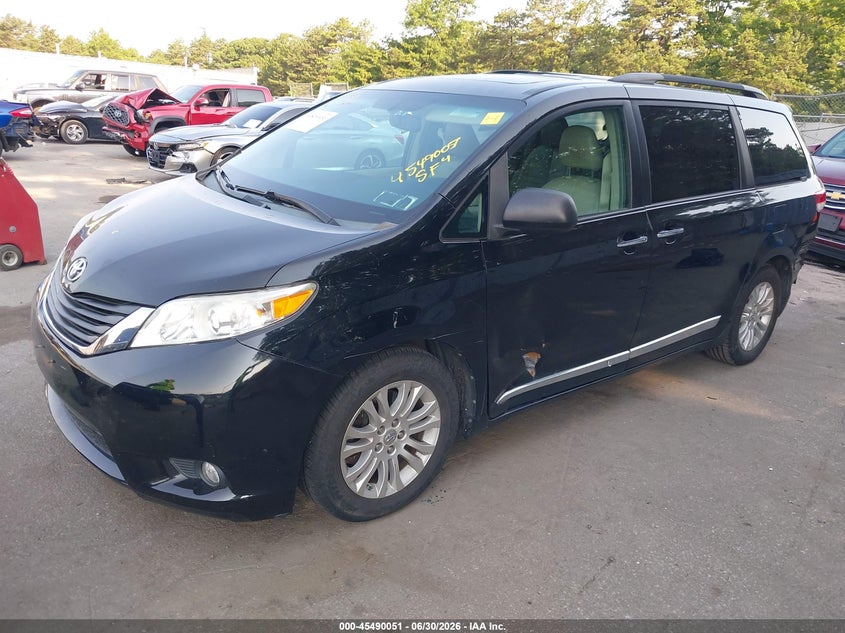 2011 Toyota Sienna VIN 5TDYK3DC7BS158757 IAAI salvage auction — REAR END, Mv-907A (New York), sold $2,000 on 2026-07-21 (photo 2)