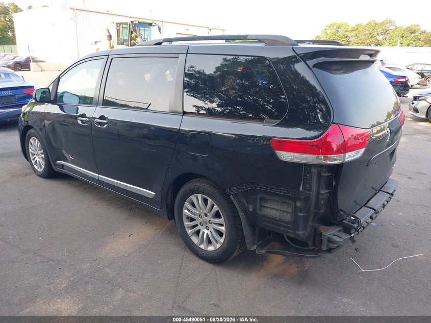 2011 Toyota Sienna VIN 5TDYK3DC7BS158757 IAAI salvage auction — REAR END, Mv-907A (New York), sold $2,000 on 2026-07-21 (photo 3)