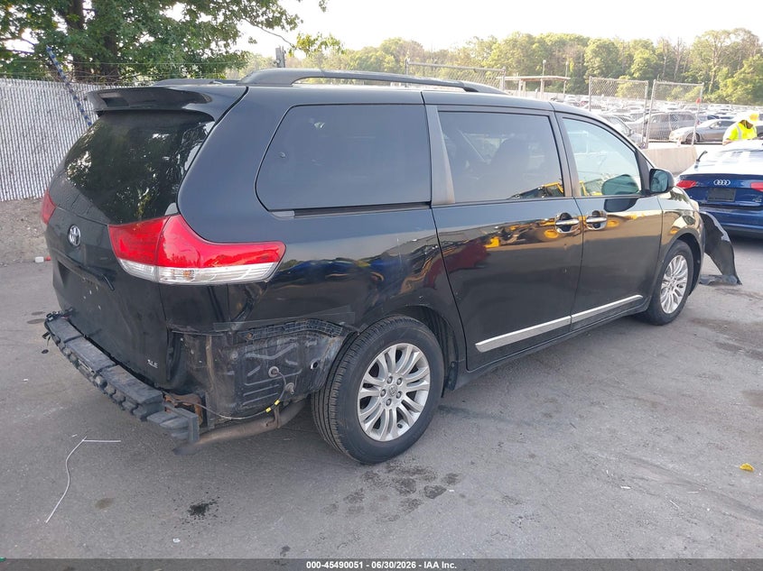 2011 Toyota Sienna VIN 5TDYK3DC7BS158757 IAAI salvage auction — REAR END, Mv-907A (New York), sold $2,000 on 2026-07-21 (photo 4)