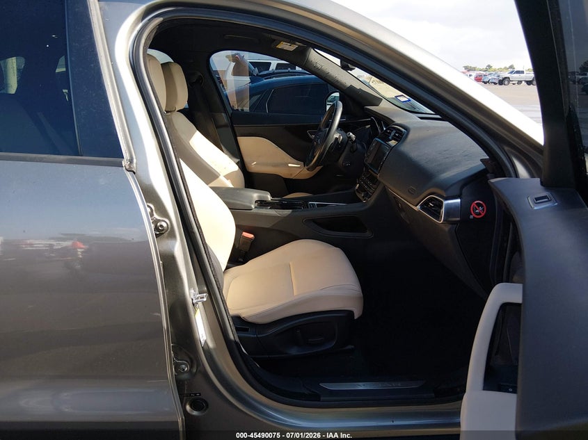 2018 Jaguar F-pace VIN SADCJ2FX4JA202110 IAAI salvage auction — REAR END, Original (Texas), sold $8,400 on 2026-09-03 (photo 5)