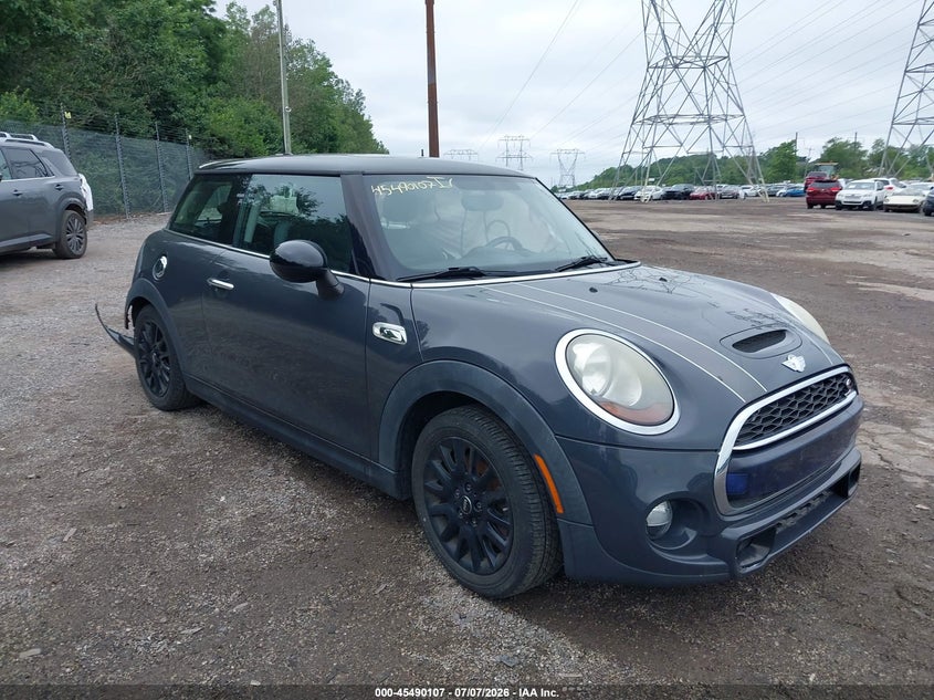 2014 Mini Hard top VIN WMWXM7C5XET987910 IAAI salvage auction — SIDE, Salvage (Pennsylvania), sold $1,375 on 2026-07-17 (photo 1)