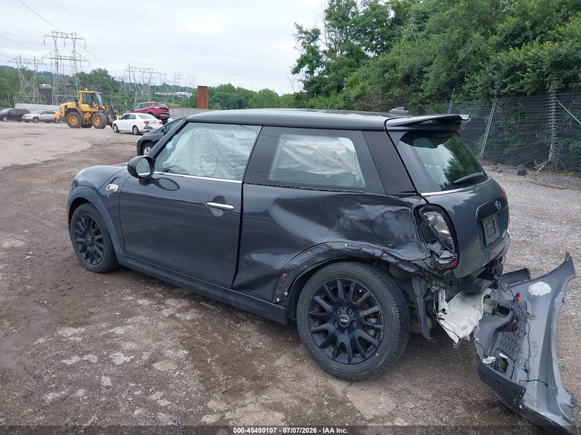 2014 Mini Hard top VIN WMWXM7C5XET987910 IAAI salvage auction — SIDE, Salvage (Pennsylvania), sold $1,375 on 2026-07-17 (photo 3)