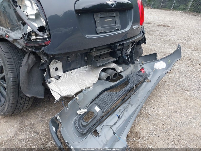 2014 Mini Hard top VIN WMWXM7C5XET987910 IAAI salvage auction — SIDE, Salvage (Pennsylvania), sold $1,375 on 2026-07-17 (photo 6)