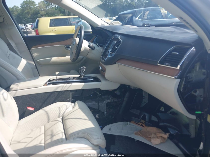 2017 Volvo Xc90 VIN YV4A22PL3H1131212 IAAI salvage auction — ELECTRICAL, Mv-907A (New York), sold $4,450 on 2026-08-11 (photo 5)