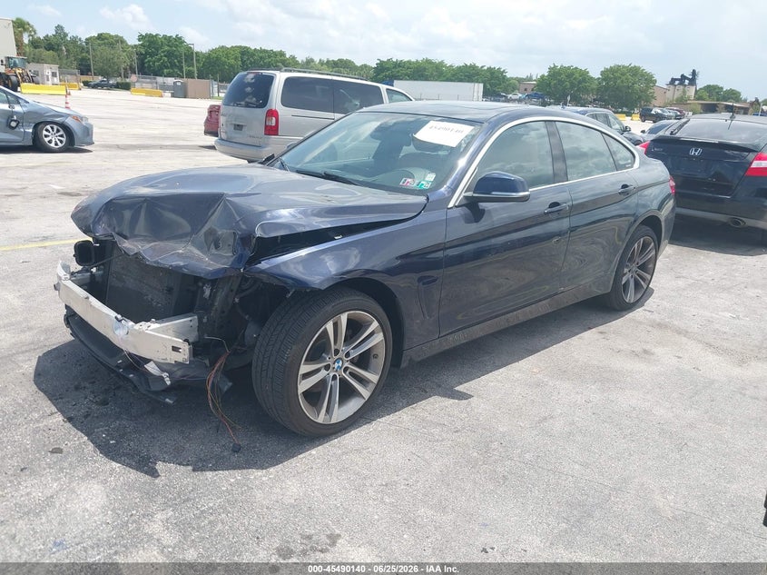 2018 BMW 4er VIN WBA4J3C57JBG95266 IAAI salvage auction — NORMAL WEAR, Clear (Pennsylvania), sold $3,000 on 2026-07-30 (photo 2)