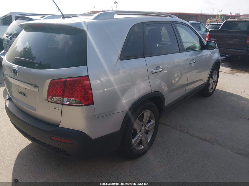 2013 Kia Sorento VIN 5XYKUCA63DG404878 IAAI salvage auction — NORMAL WEAR, Original (Texas), sold $1,300 on 2026-07-06 (photo 4)