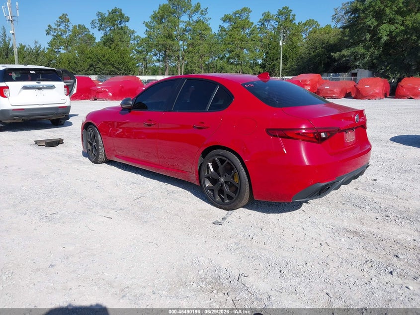 2020 Alfa romeo Giulia VIN ZARFAMAN0L7626075 IAAI salvage auction — Burn Engine, Certificate Of Destruction (Florida), sold $2,150 on 2026-07-10 (photo 3)