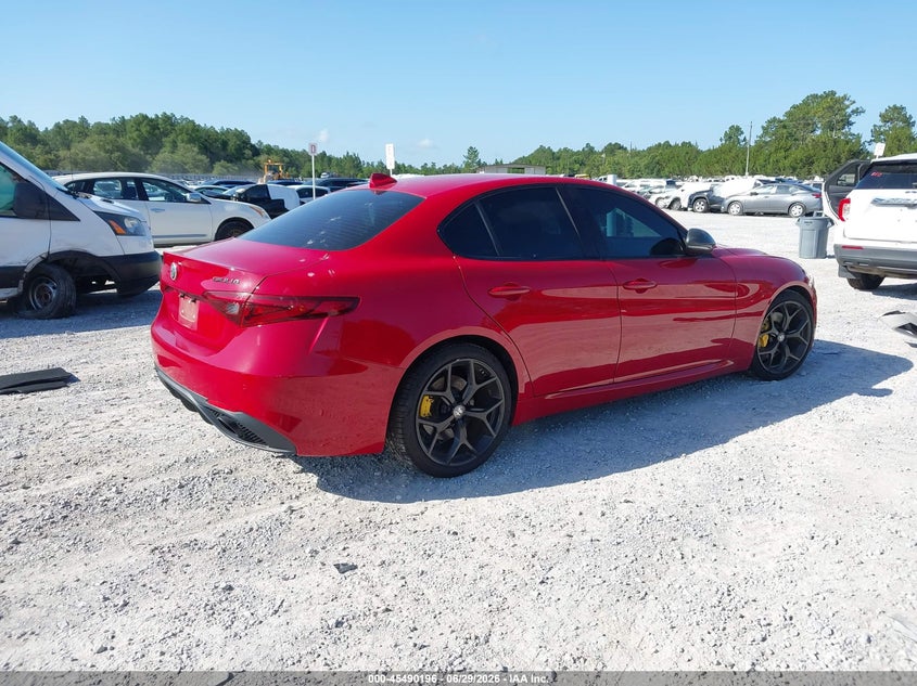 2020 Alfa romeo Giulia VIN ZARFAMAN0L7626075 IAAI salvage auction — Burn Engine, Certificate Of Destruction (Florida), sold $2,150 on 2026-07-10 (photo 4)