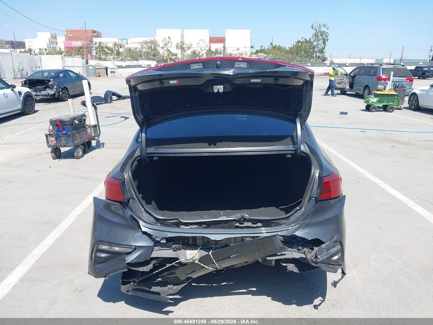 2019 Kia Forte VIN 3KPF34AD3KE043011 IAAI salvage auction — REAR END, Salvage Title, sold $3,500 on 2026-07-18 (photo 6)