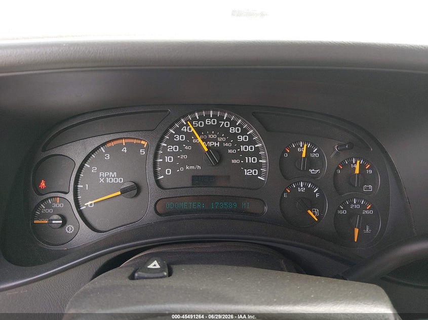 2005 Chevrolet Silverado 2500 VIN 1GCHK23275F897831 IAAI salvage auction — HAIL, Salvage (Kansas), sold $8,100 on 2026-07-23 (photo 7)