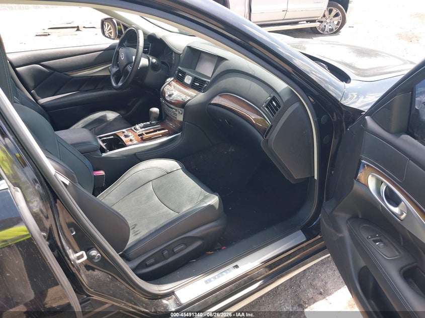 2018 Infiniti Q70 VIN JN1BY1PPXJM330204 IAAI salvage auction — REAR END, Rebuildable (Florida), sold $2,950 on 2026-07-30 (photo 5)