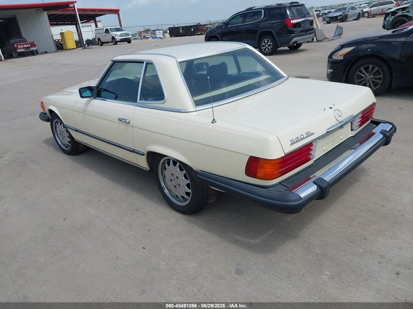 1983 Mercedes-benz 380 VIN WDBBA45A5DB028190 IAAI salvage auction — NORMAL WEAR, Original (Texas), sold $3,100 on 2026-07-24 (photo 3)
