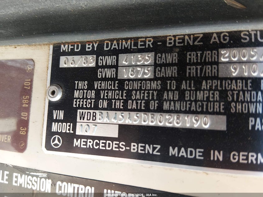 1983 Mercedes-benz 380 VIN WDBBA45A5DB028190 IAAI salvage auction — NORMAL WEAR, Original (Texas), sold $3,100 on 2026-07-24 (photo 9)