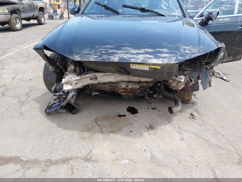 2017 Audi A4 VIN WAUENAF40HN016752 IAAI salvage auction — FRONT END, Salvage (Connecticut), sold $450 on 2026-07-30 (photo 6)
