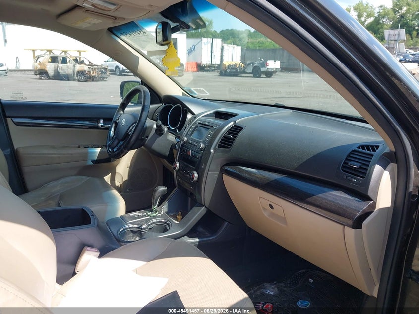 2012 Kia Sorento VIN 5XYKUDA28CG234051 IAAI salvage auction — NORMAL WEAR, Clear (New York), sold $1,000 on 2026-07-07 (photo 5)