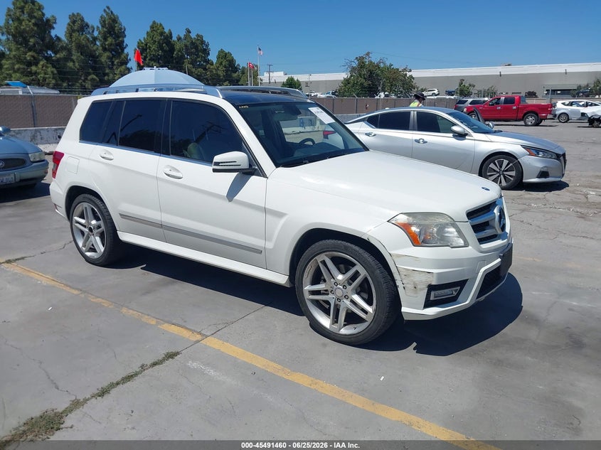 2011 Mercedes-benz Glk-klasse VIN WDCGG8HB0BF532471 IAAI salvage auction — NORMAL WEAR, Clear - Dealer Only (California), sold $1,850 on 2026-07-06 (photo 1)
