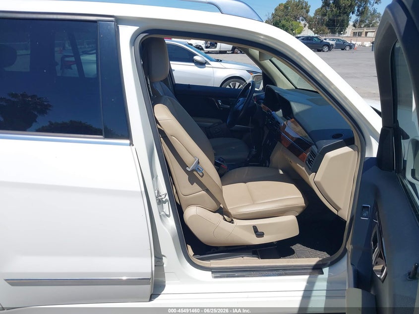 2011 Mercedes-benz Glk-klasse VIN WDCGG8HB0BF532471 IAAI salvage auction — NORMAL WEAR, Clear - Dealer Only (California), sold $1,850 on 2026-07-06 (photo 5)