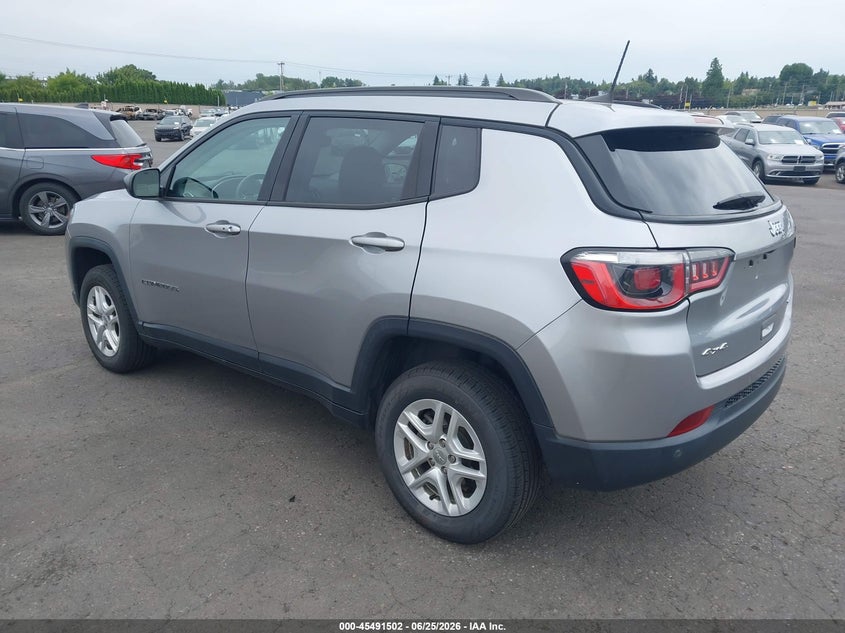 2018 Jeep Compass VIN 3C4NJDAB6JT392304 IAAI salvage auction — NORMAL WEAR, Sf97 (Oregon), sold $2,350 on 2026-07-29 (photo 3)