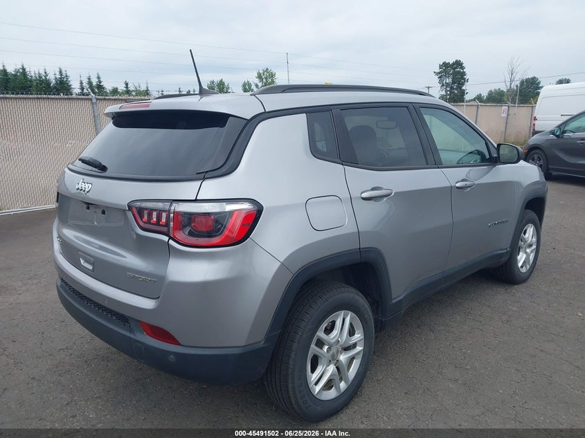 2018 Jeep Compass VIN 3C4NJDAB6JT392304 IAAI salvage auction — NORMAL WEAR, Sf97 (Oregon), sold $2,350 on 2026-07-29 (photo 4)