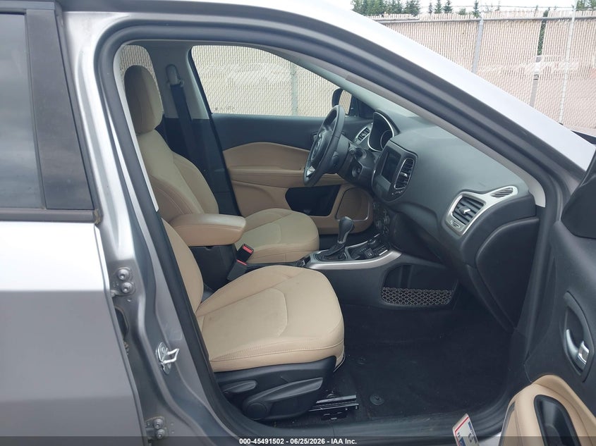 2018 Jeep Compass VIN 3C4NJDAB6JT392304 IAAI salvage auction — NORMAL WEAR, Sf97 (Oregon), sold $2,350 on 2026-07-29 (photo 5)