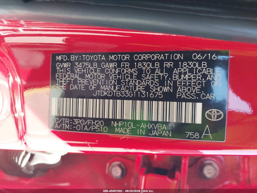 2016 Toyota Prius c VIN JTDKDTB33G1131675 IAAI salvage auction — RIGHT FRONT, Salvage Title, sold $1,800 on 2026-07-20 (photo 9)