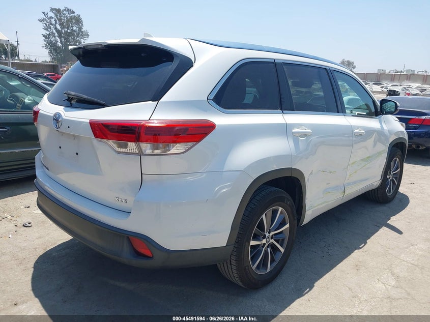 2018 Toyota Highlander VIN 5TDKZRFH5JS538742 IAAI salvage auction — LEFT FRONT, Salvage (California), sold $9,150 on 2026-07-15 (photo 4)
