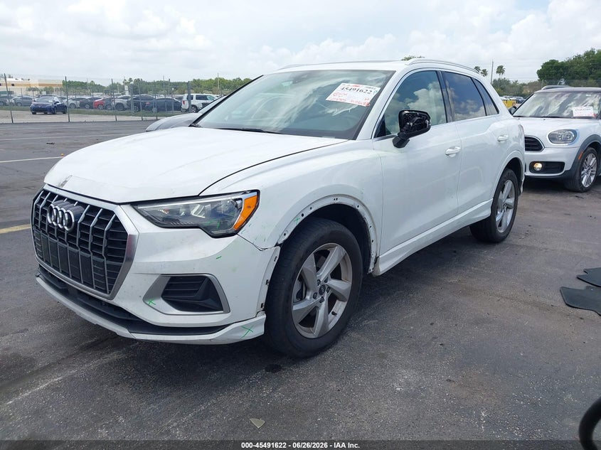 2021 Audi Q3 VIN WA1AUCF34M1100351 IAAI salvage auction — FRONT END, Wait Title, sold $5,650 on 2026-08-22 (photo 2)