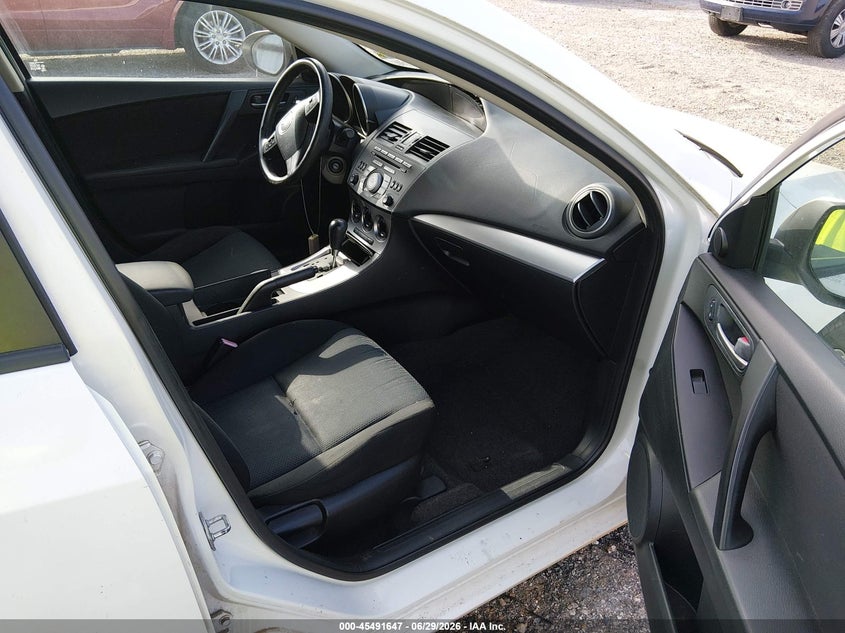 2011 Mazda 3 VIN JM1BL1VG6B1452883 IAAI salvage auction — NORMAL WEAR, Clear (Louisiana), sold $325 on 2026-07-13 (photo 5)