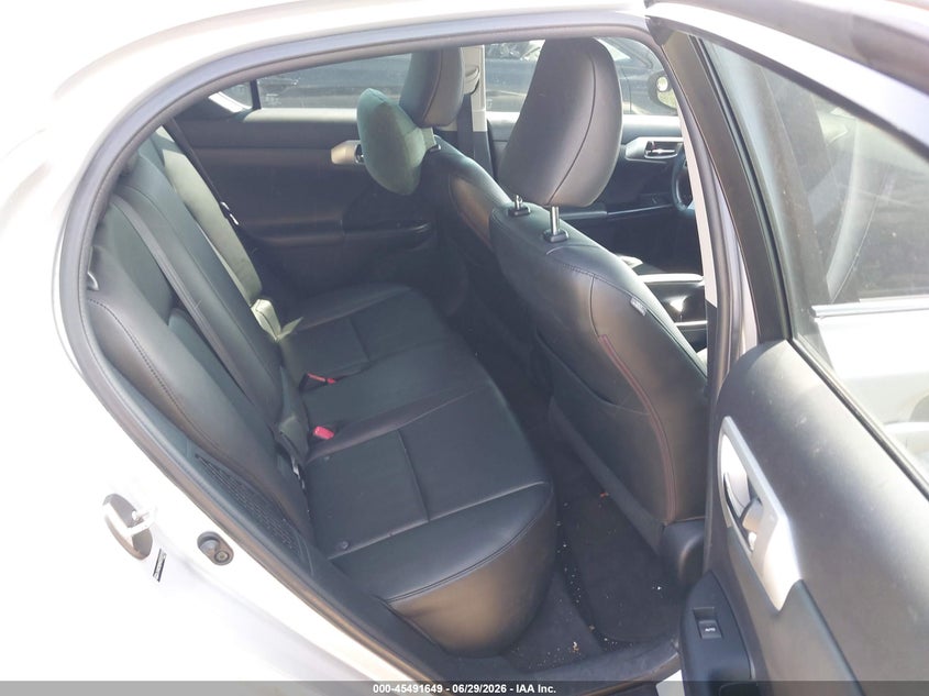 2013 Lexus Ct VIN JTHKD5BH5D2131110 IAAI salvage auction — NORMAL WEAR, Clear (Illinois), sold $2,500 on 2026-07-15 (photo 8)