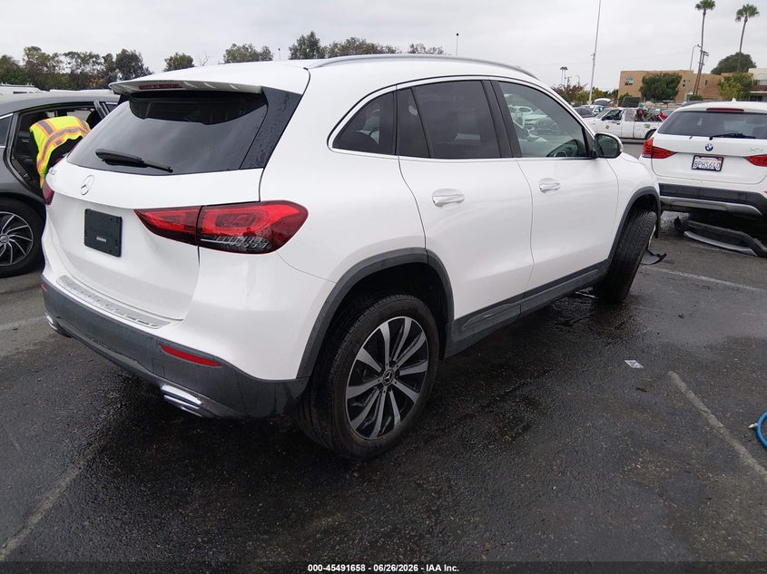 2022 Mercedes-benz Gla-klasse VIN W1N4N4GB5NJ416394 IAAI salvage auction — LEFT SIDE, Salvage (California), sold $10,500 on 2026-07-29 (photo 4)