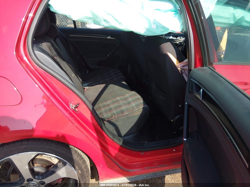 2017 Volkswagen Golf gti VIN 3VW4T7AU1HM014157 IAAI salvage auction — REAR END, Salvage Title, sold $3,500 on 2026-08-30 (photo 8)