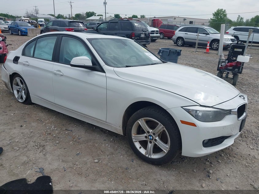 2015 BMW 3er VIN WBA3C3C56FP664524 IAAI salvage auction — REAR END, Junk Bill Of Sale Mv2459 (Wisconsin), sold $450 on 2026-07-23 (photo 1)