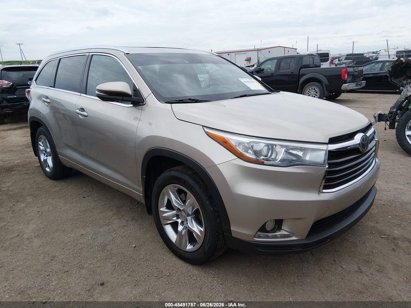 2015 Toyota Highlander VIN 5TDDKRFH9FS074407 — IAAI salvage auction photo