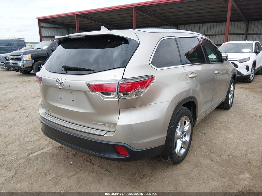2015 Toyota Highlander VIN 5TDDKRFH9FS074407 IAAI salvage auction — LEFT SIDE, Salvage Title, sold $7,100 on 2026-08-22 (photo 4)