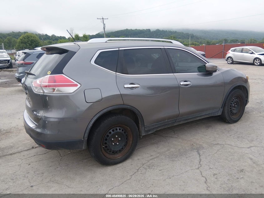 2015 Nissan Rogue VIN KNMAT2MV8FP506267 IAAI salvage auction — NORMAL WEAR, Clear (Pennsylvania), sold $325 on 2026-07-22 (photo 4)